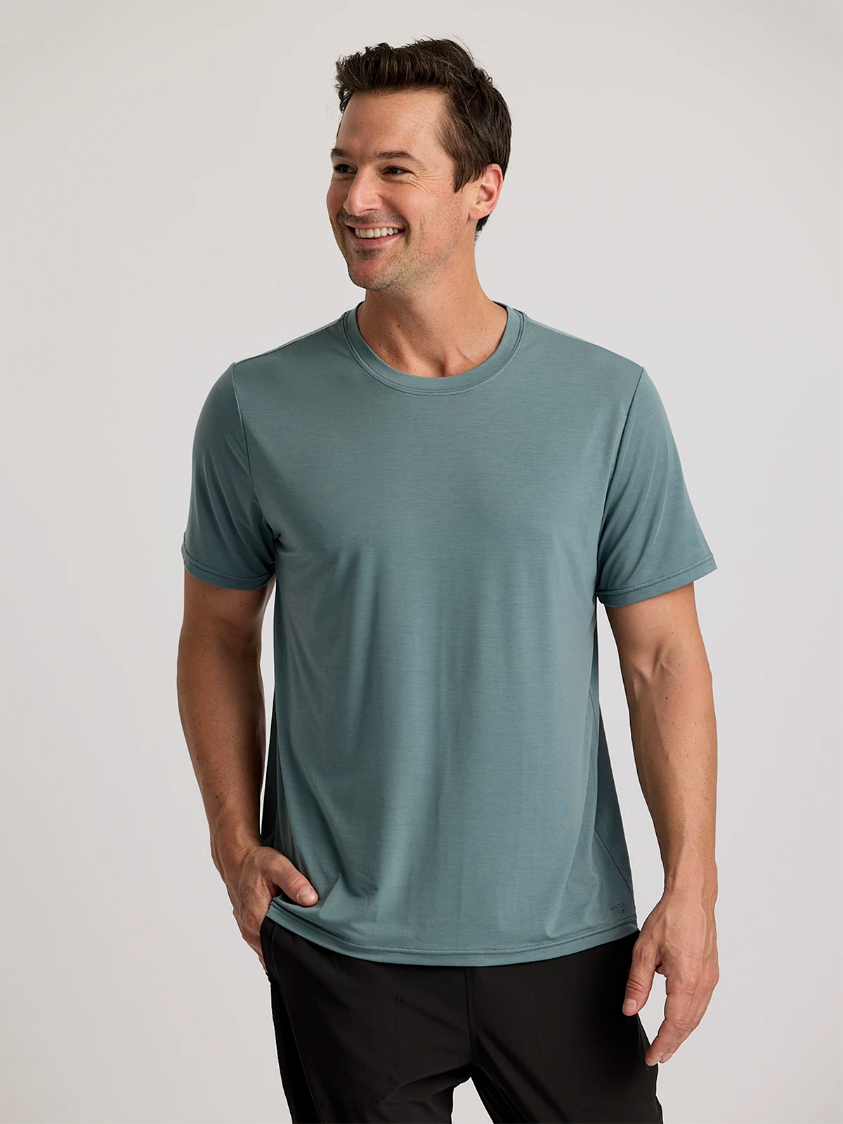 Men's Elevate Lightweight Tee - Stormy Sea