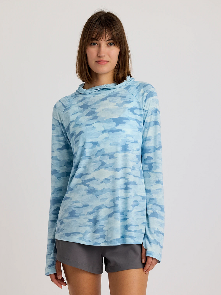 Women's Bamboo Lightweight Hoodie II - Seasmoke Camo Surf Blue