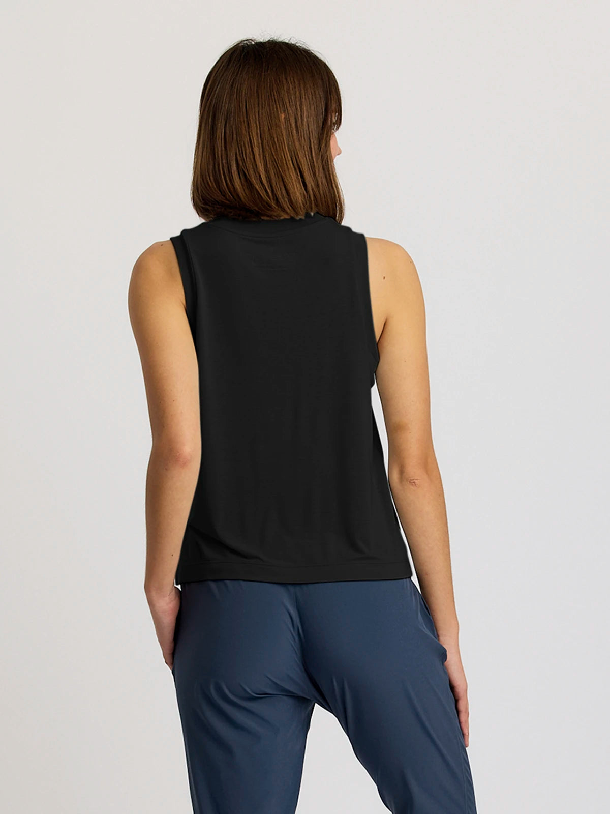 Women's Elevate Lightweight Tank - Black