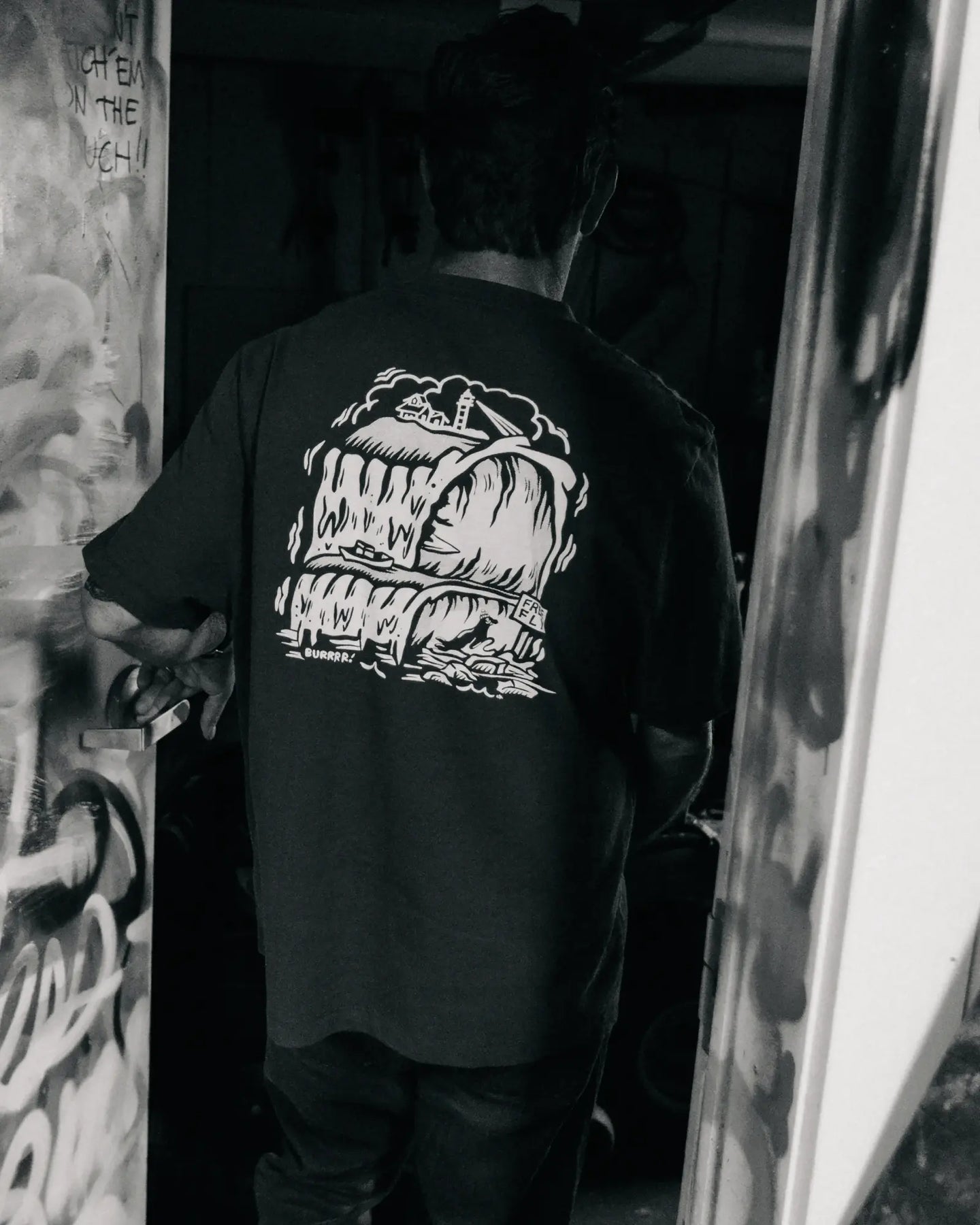 Cold Snap Relaxed Graphic Tee - Anthracite