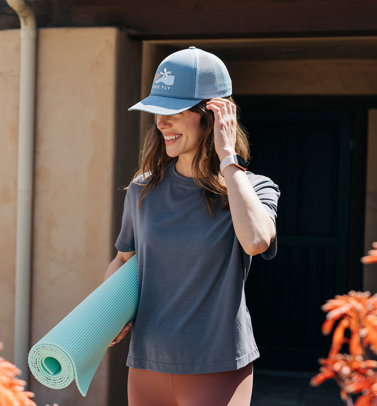 Women's Elevate Lightweight Tee - Smoke