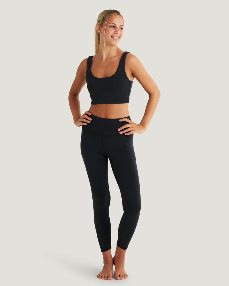Women's Terraflow Scoop Tank - Black