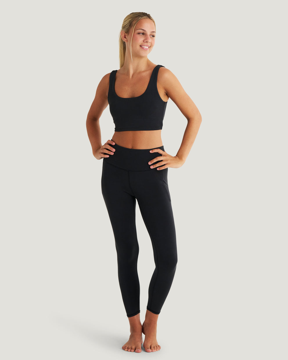 Women's Terraflow Scoop Tank - Black