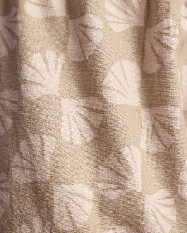 Women's Sullivan's Shirt - Sea Scallop Print Desert Tan