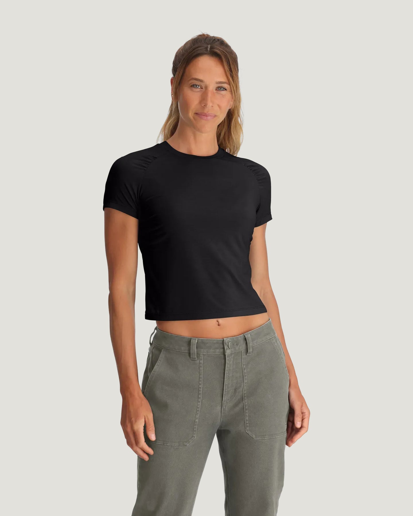 Women's Elevate Lightweight Fitted Tee - Black