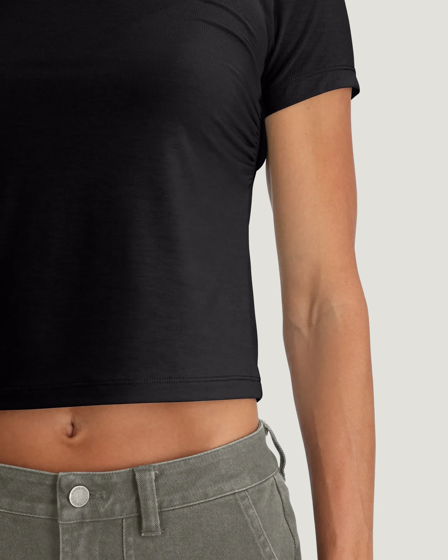 Women's Elevate Lightweight Fitted Tee - Black