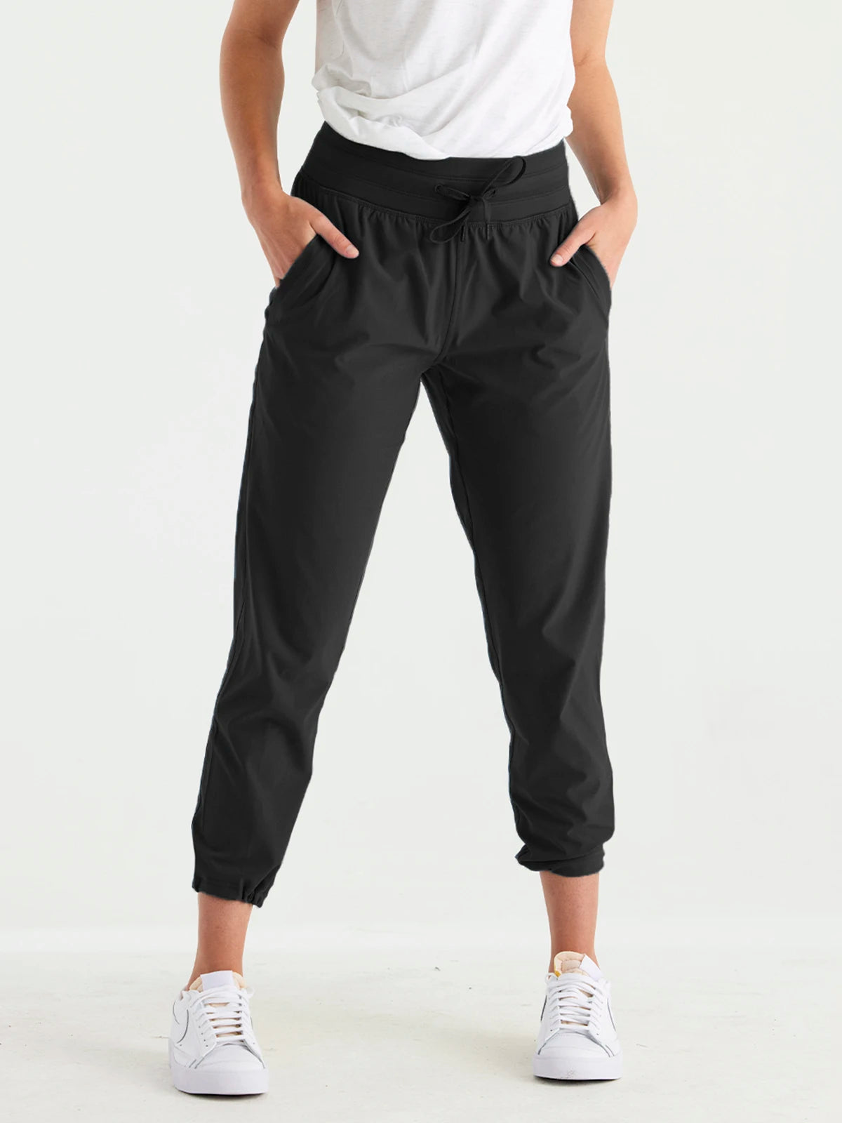 Women's Breeze Cropped Pant - Black