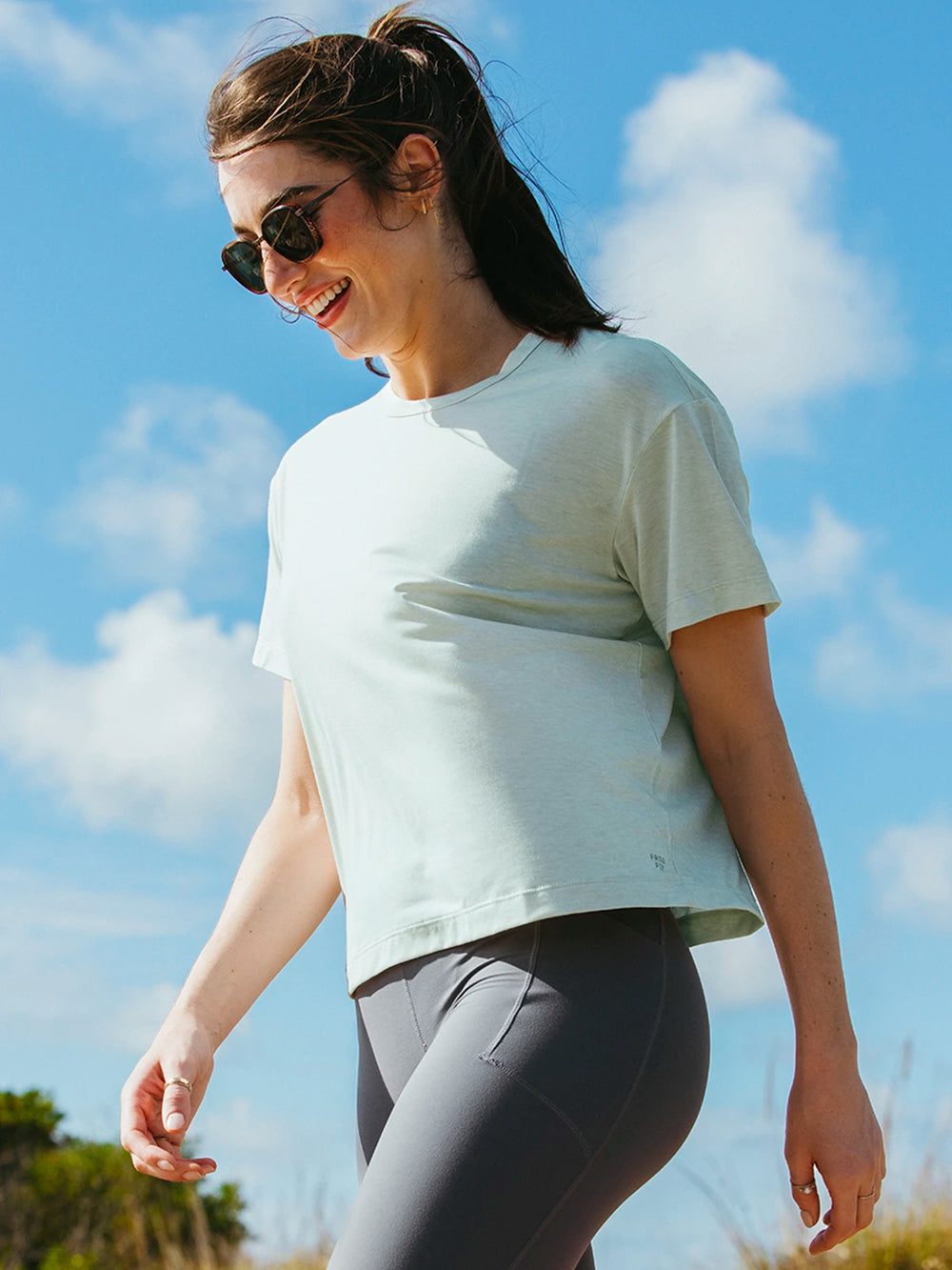 Women's Elevate Lightweight Tee - Heather Birch image