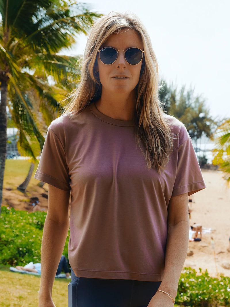 Women's Elevate Lightweight Tee - Black