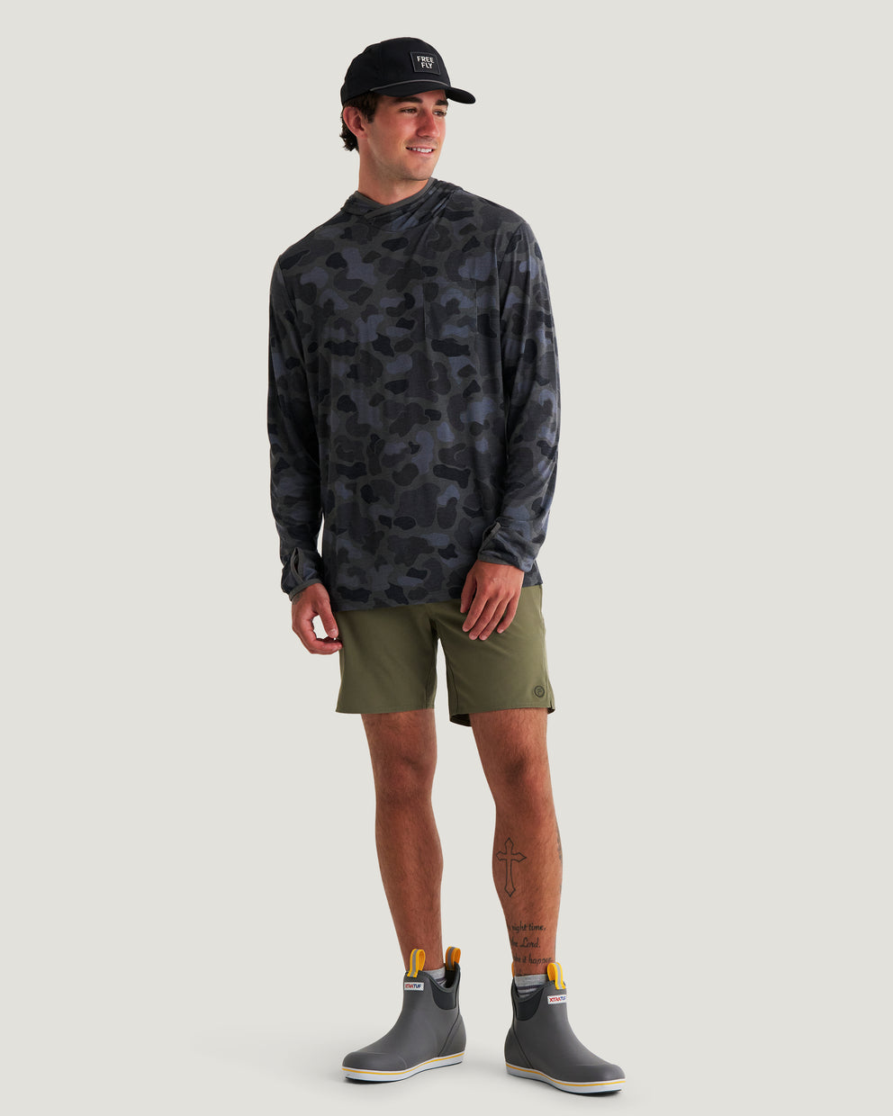 Men's Bamboo Lightweight Hoodie - Vintage Camo Black