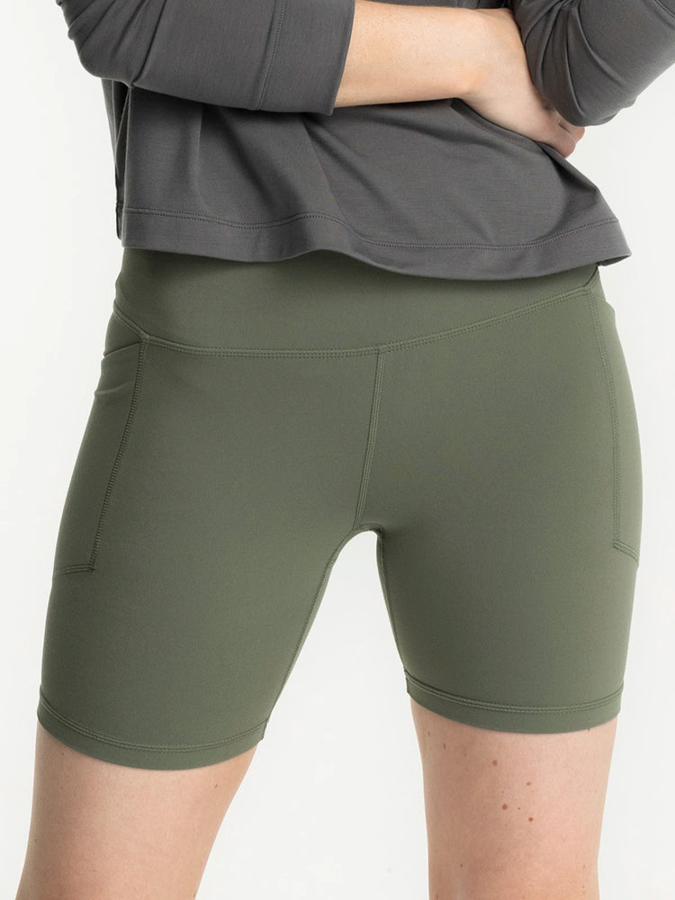 Women's All Day 6" Pocket Short - Agave Green