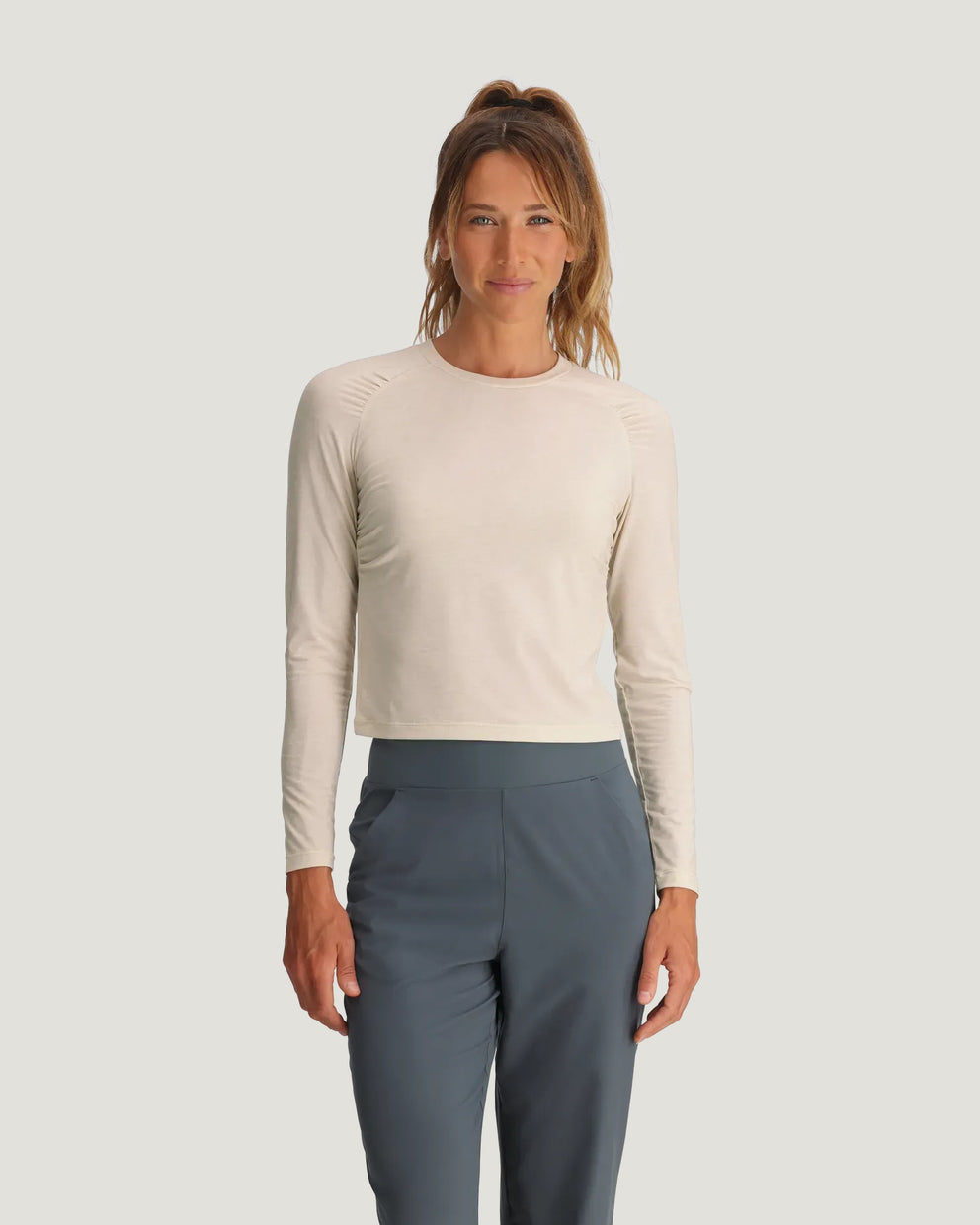 Women's Elevate Lightweight Fitted Long Sleeve - Heather Birch