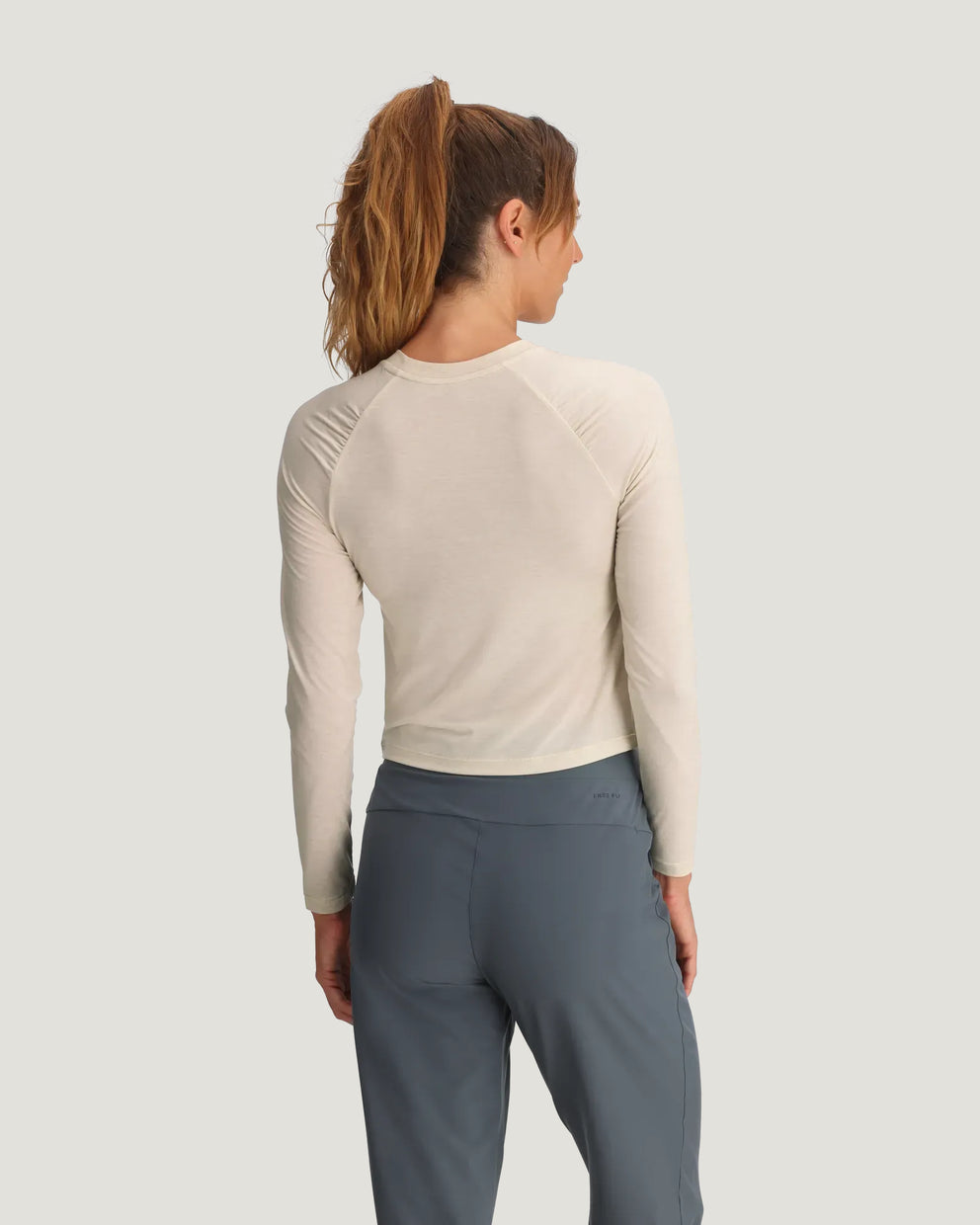 Women's Elevate Lightweight Fitted Long Sleeve - Heather Birch