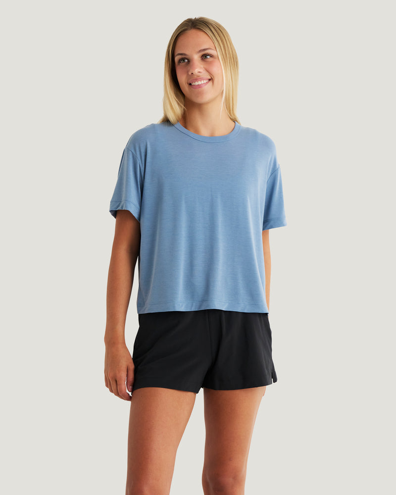 Women's Elevate Lightweight Tee - Windward Blue