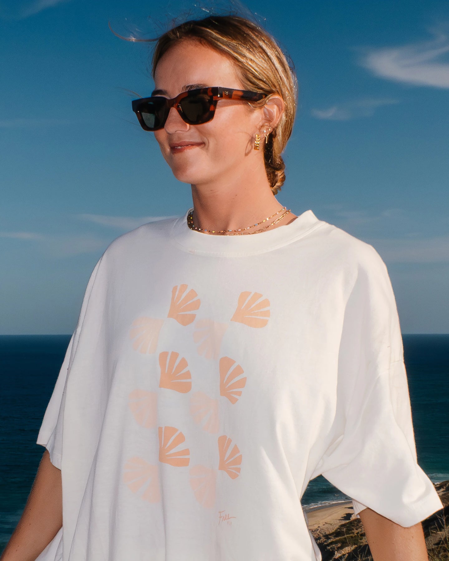 Women's Sea Scallop Tee - Heather Sea Salt