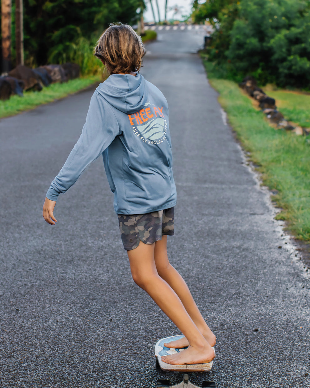 Youth Bamboo Shade Graphic Hoodie - Born To Roam Pacific Blue