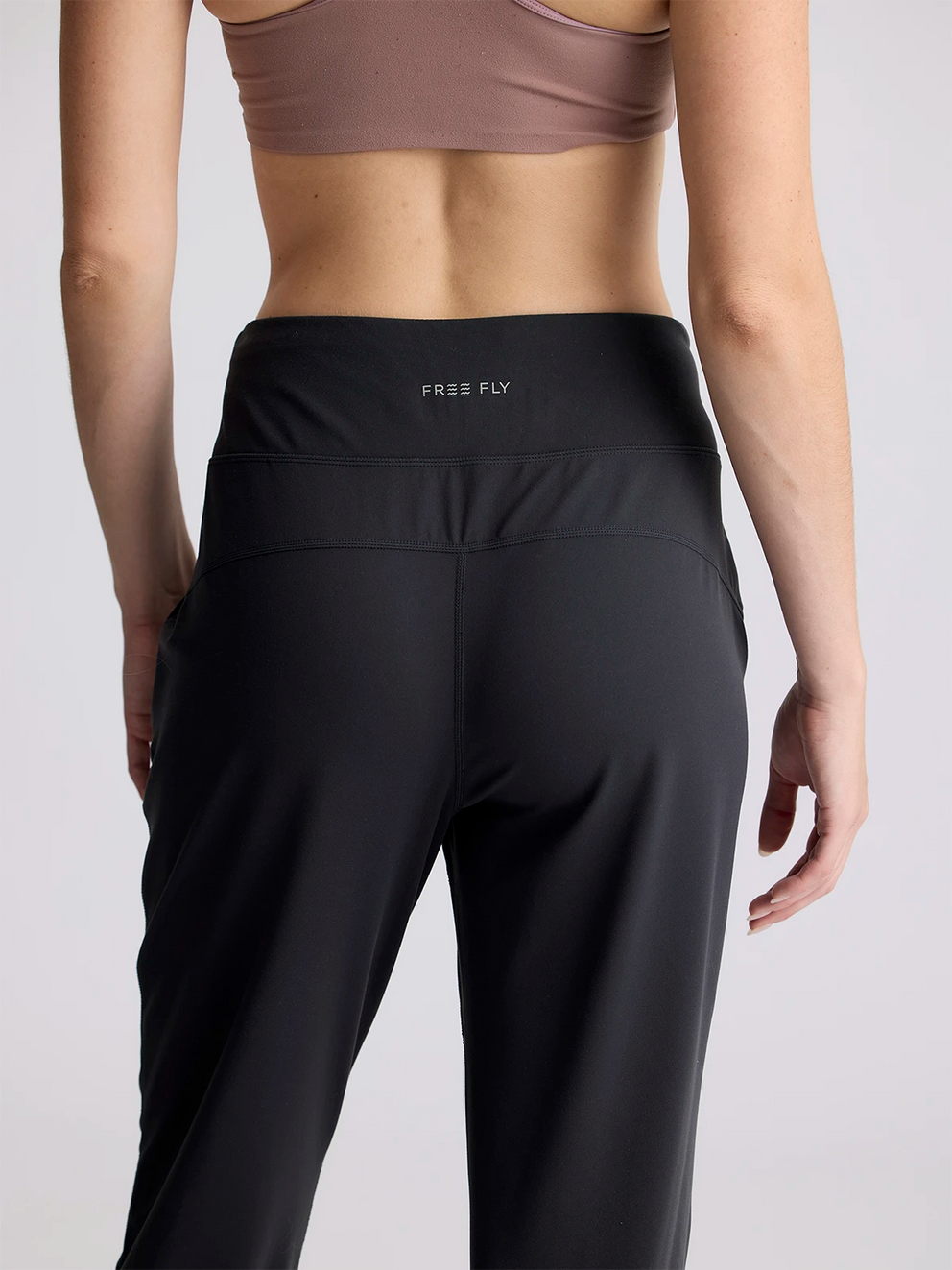 Women's Highmile Fitted Jogger - Black Sand