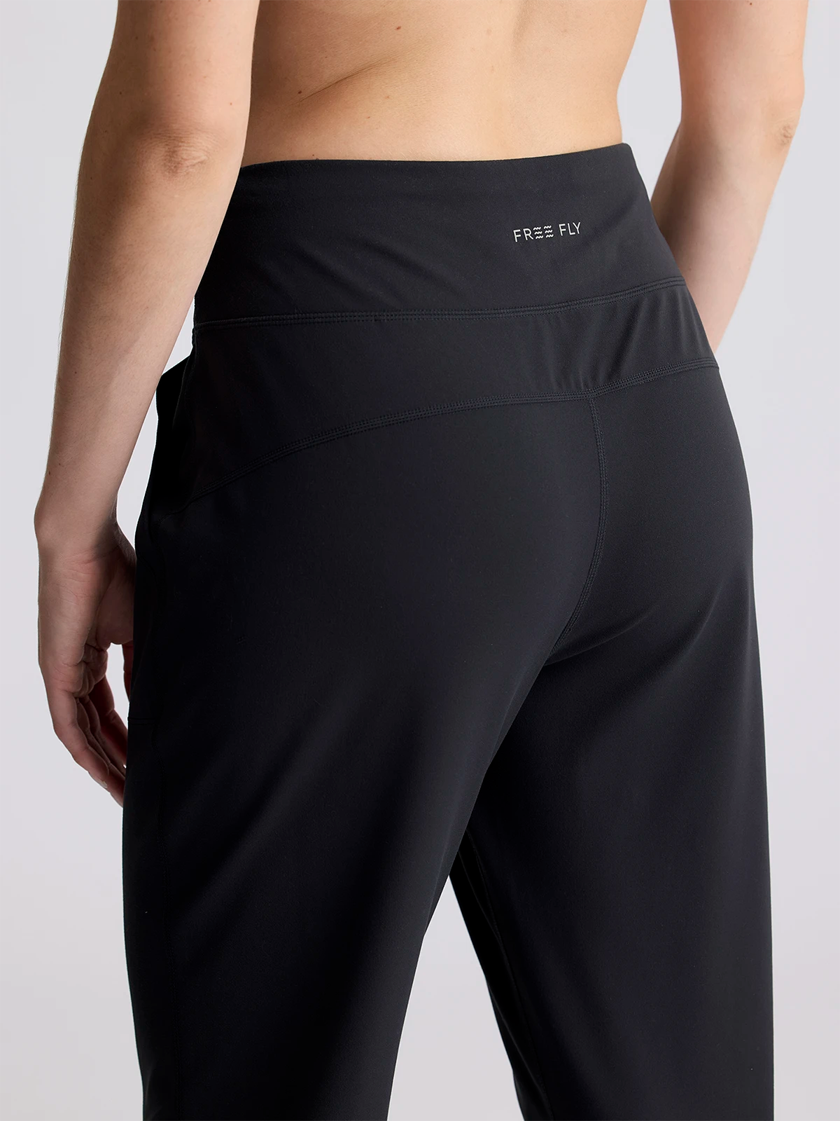 Women's Highmile Jogger - Black