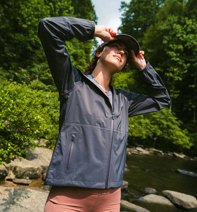 Women's Cloudshield Rain Jacket - Black Sand