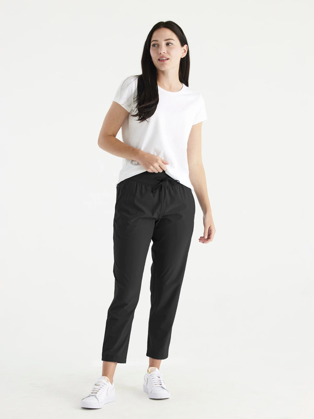 Women's Breeze Cropped Pant - Black second image