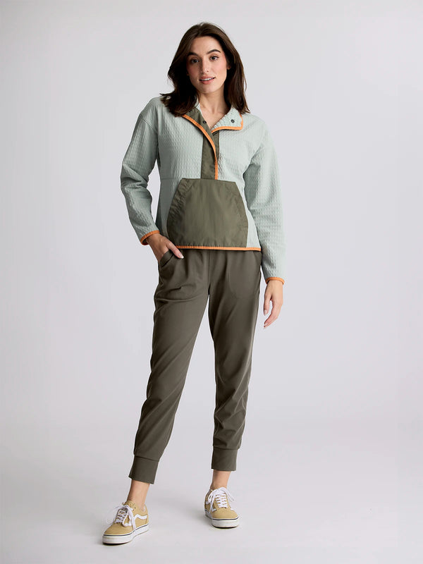 Women's Highmile Fitted Jogger - Smokey Olive