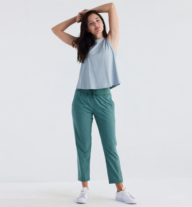 Women's Breeze Cropped Pant - Sabal Green