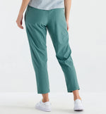 Women's Breeze Cropped Pant - Sabal Green