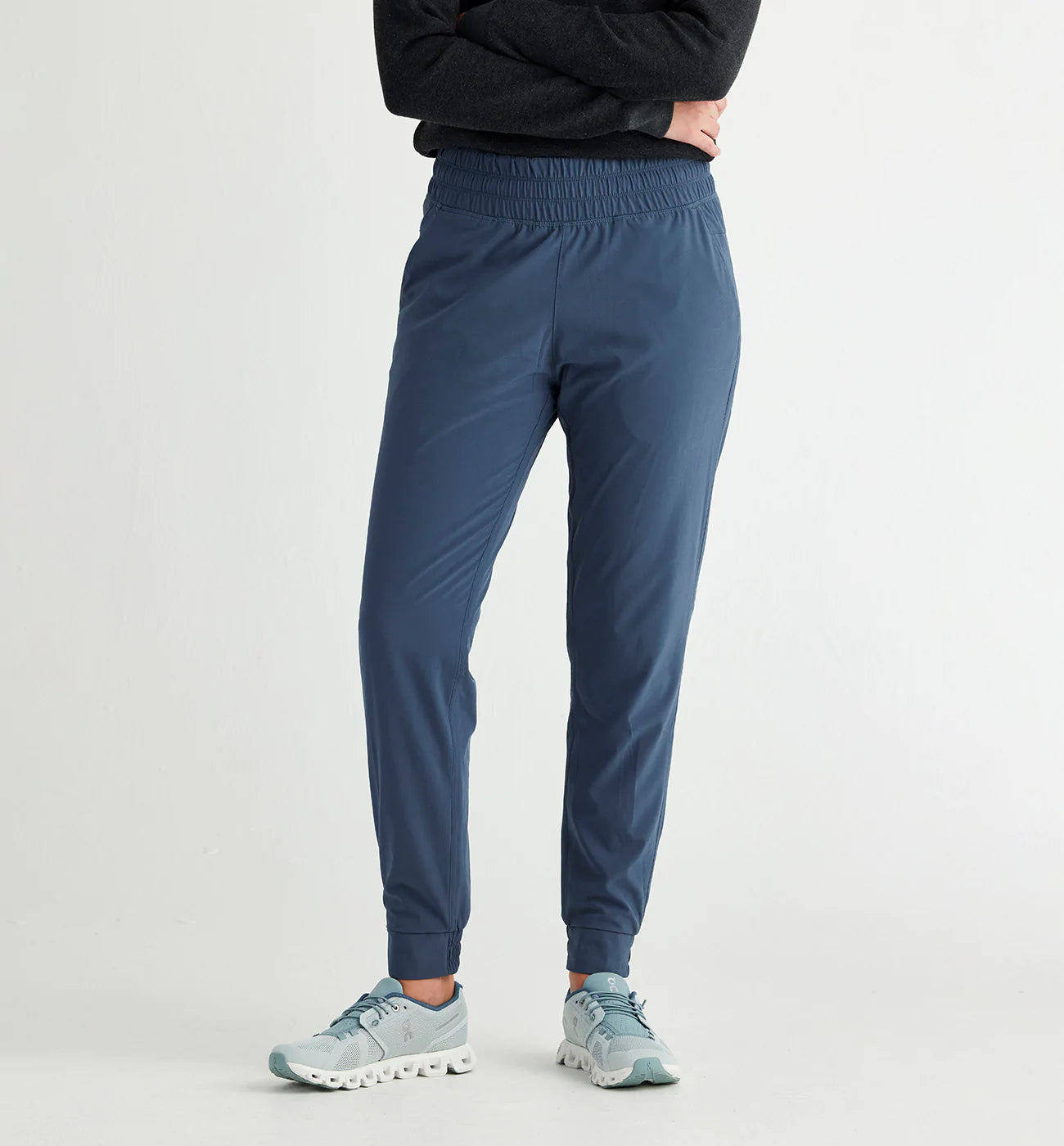 Lululemon Stretch High-Rise Jogger, Water Drop, Size 6