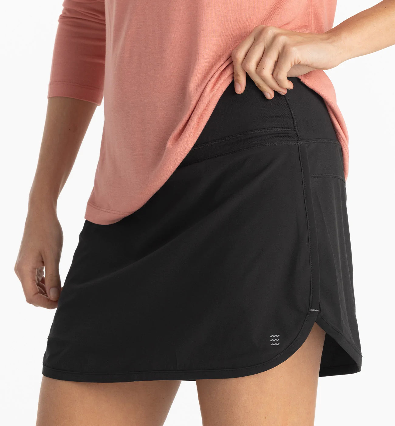 Skirt Sports Lotta Breeze Capri Skirt, Holiday Print/Black, Large